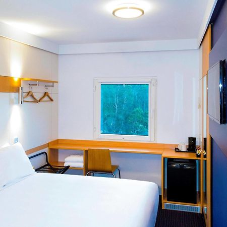 Ibis Budget - Gosford Bagian luar foto