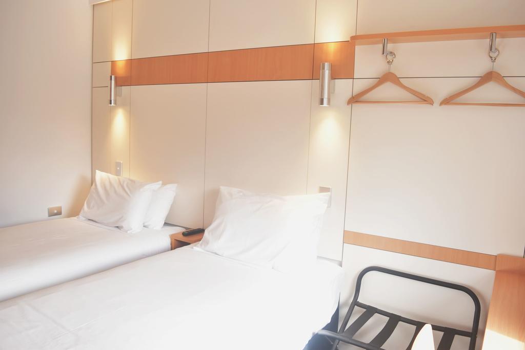 Ibis Budget - Gosford Bagian luar foto