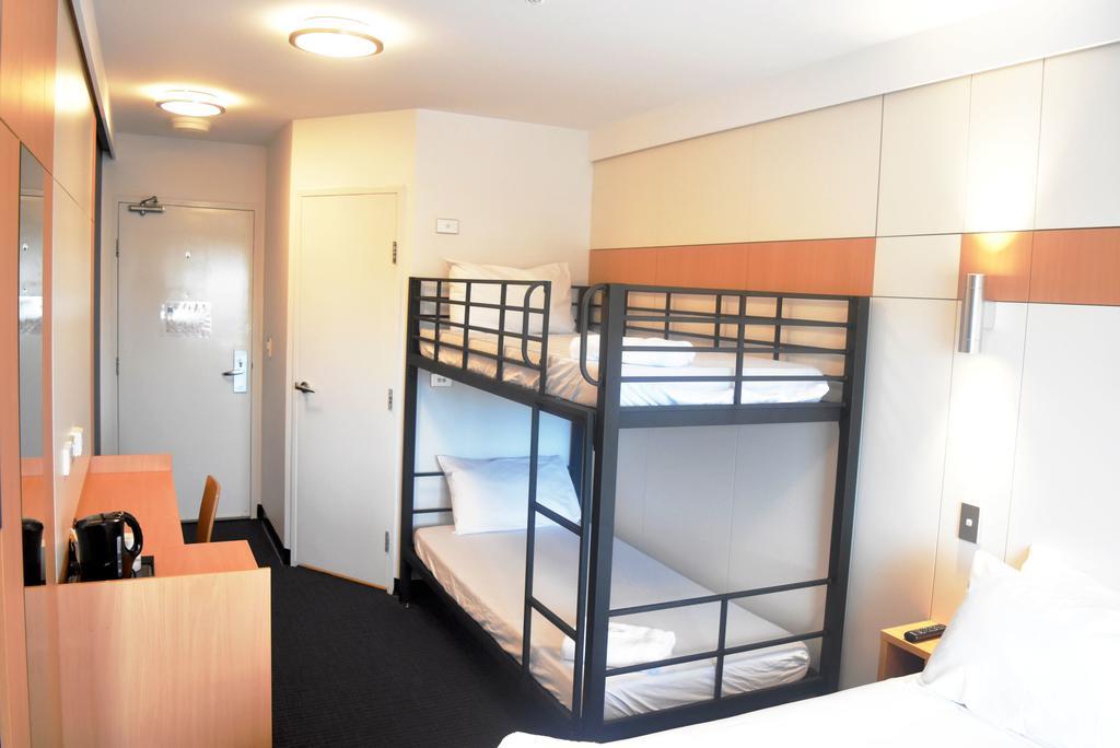 Ibis Budget - Gosford Bagian luar foto