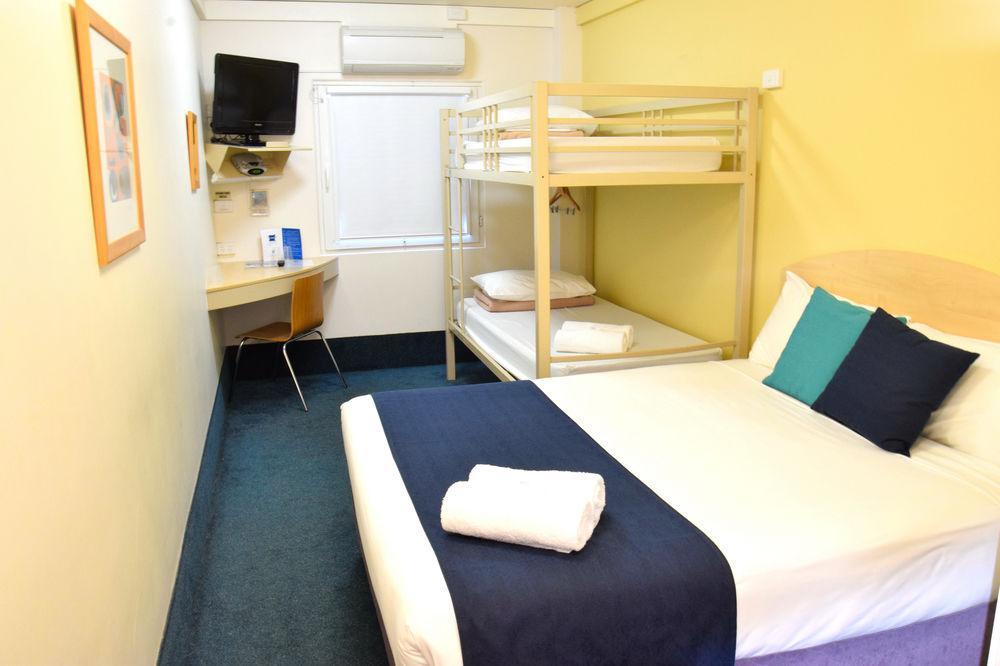 Ibis Budget - Gosford Bagian luar foto