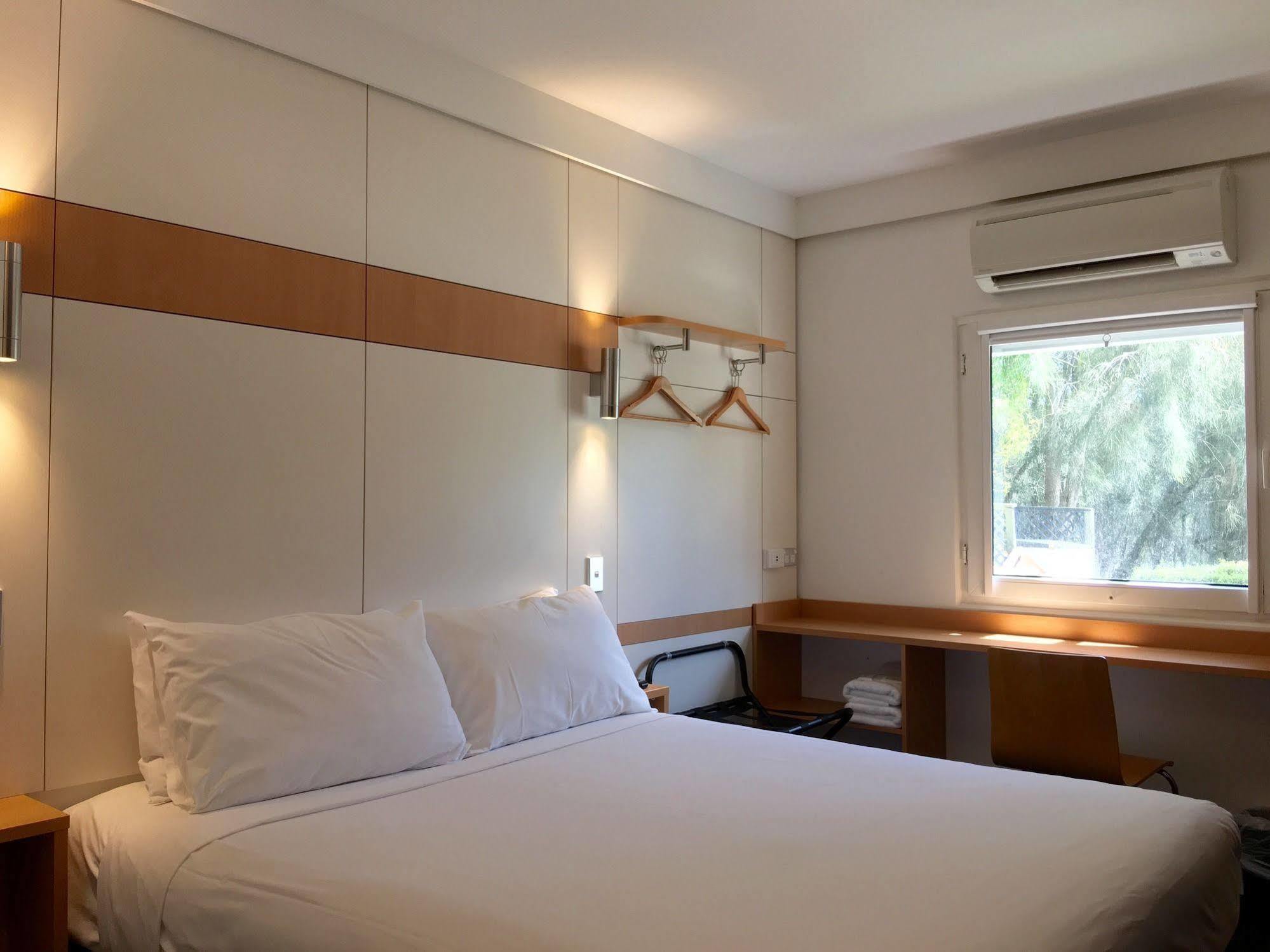 Ibis Budget - Gosford Bagian luar foto