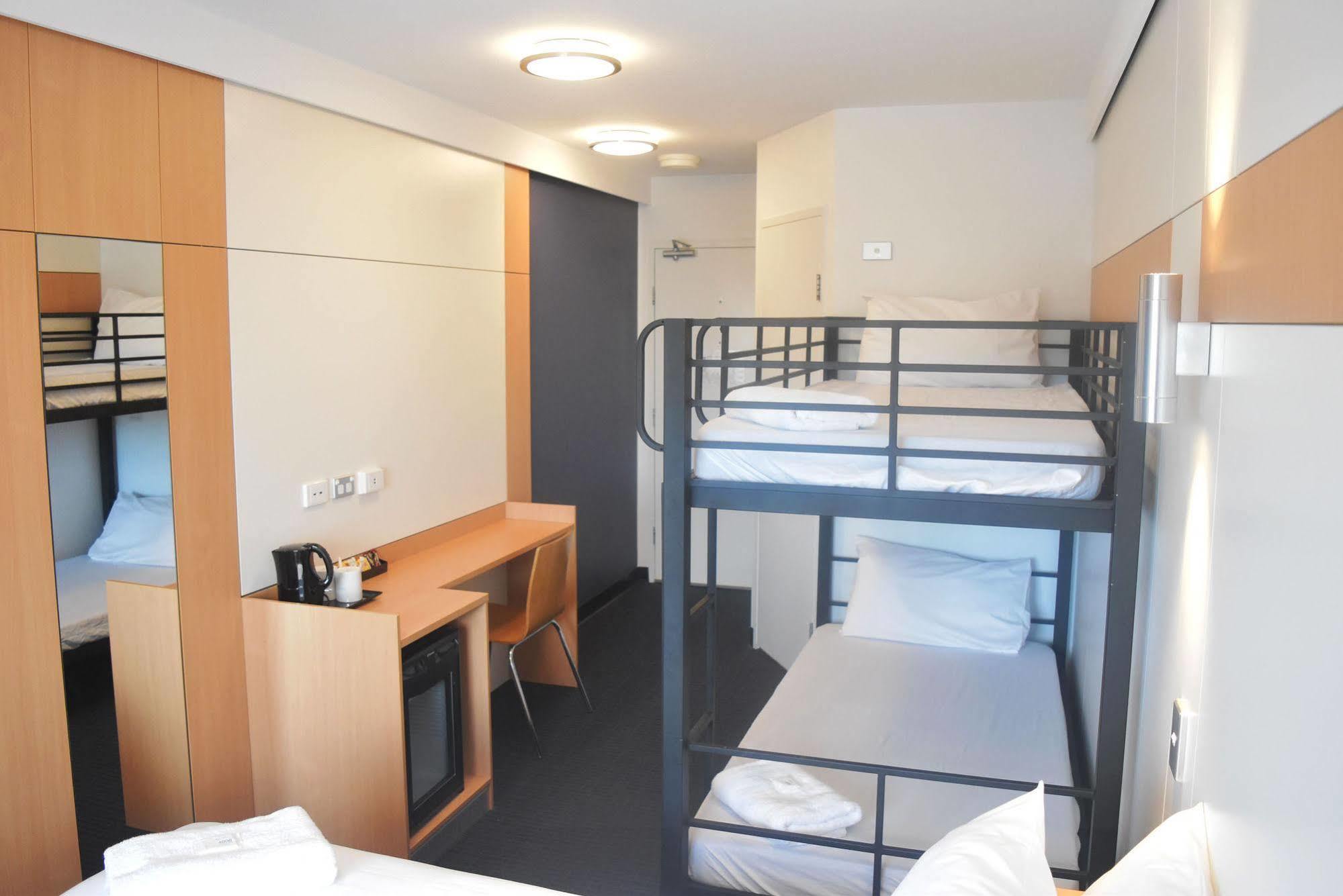 Ibis Budget - Gosford Bagian luar foto