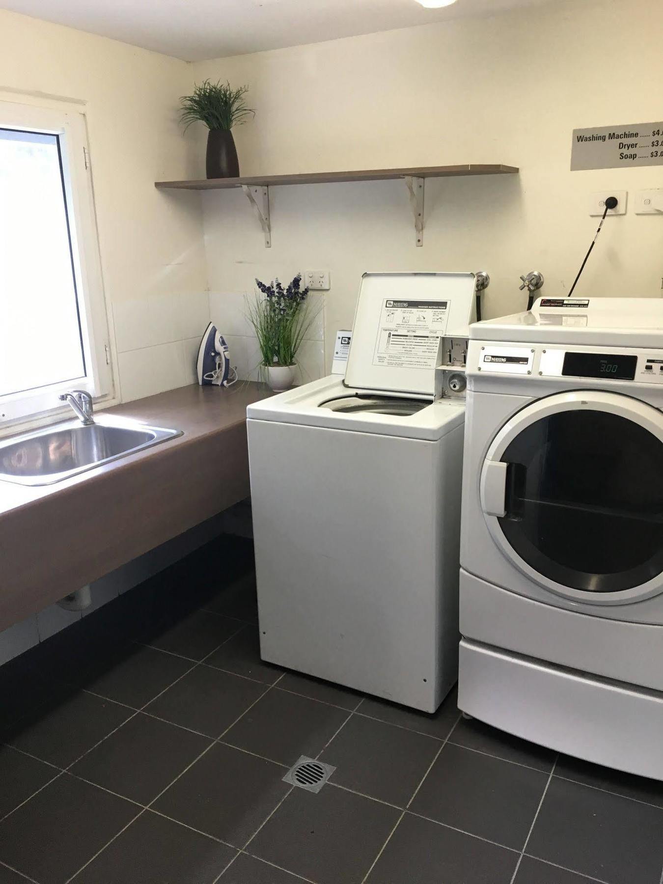 Ibis Budget - Gosford Bagian luar foto